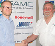 Chairman Hennie Prinsloo (right) thanks Krzysztof Lapacz.